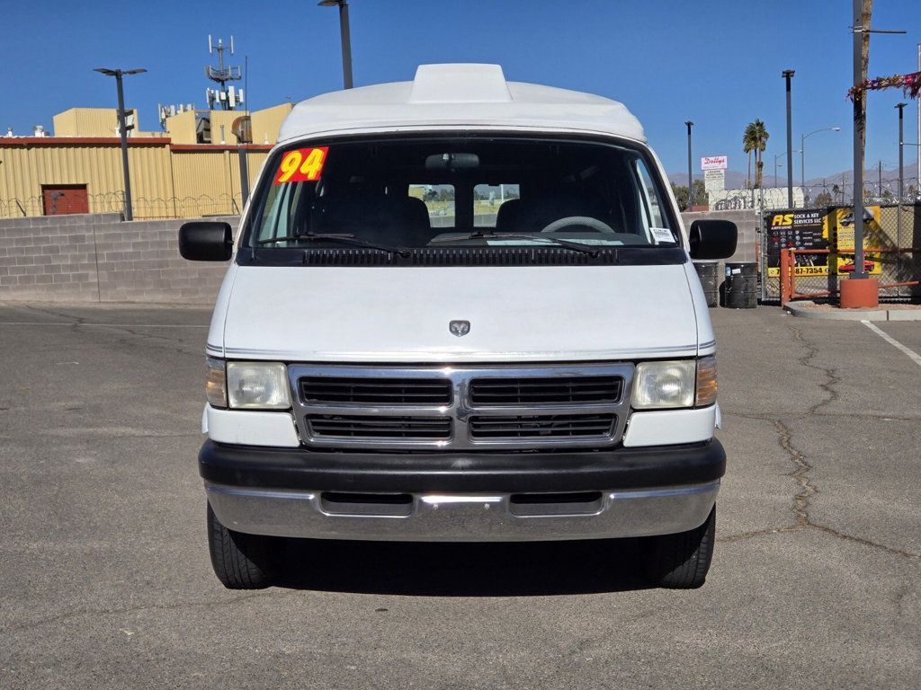 Dodge-Ram-Van-1994-4
