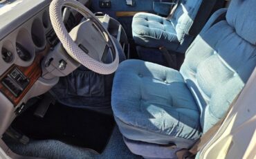 Dodge-Ram-Van-1994-6