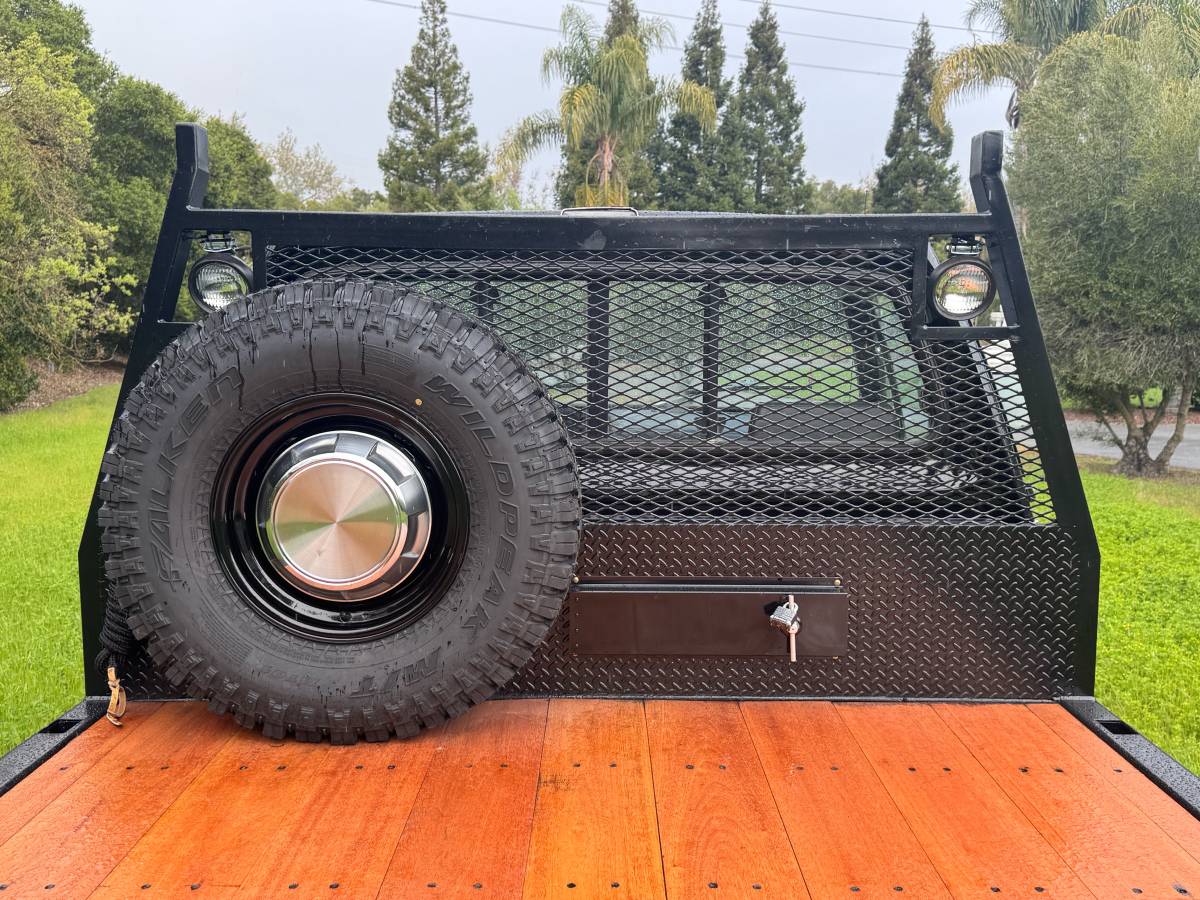 Dodge-Ram-d350-diesel-1991-black-15