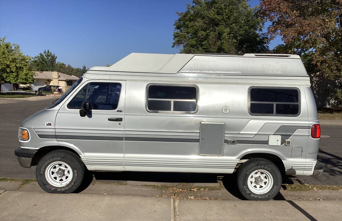 Dodge-Ram-van-2500-1995-2