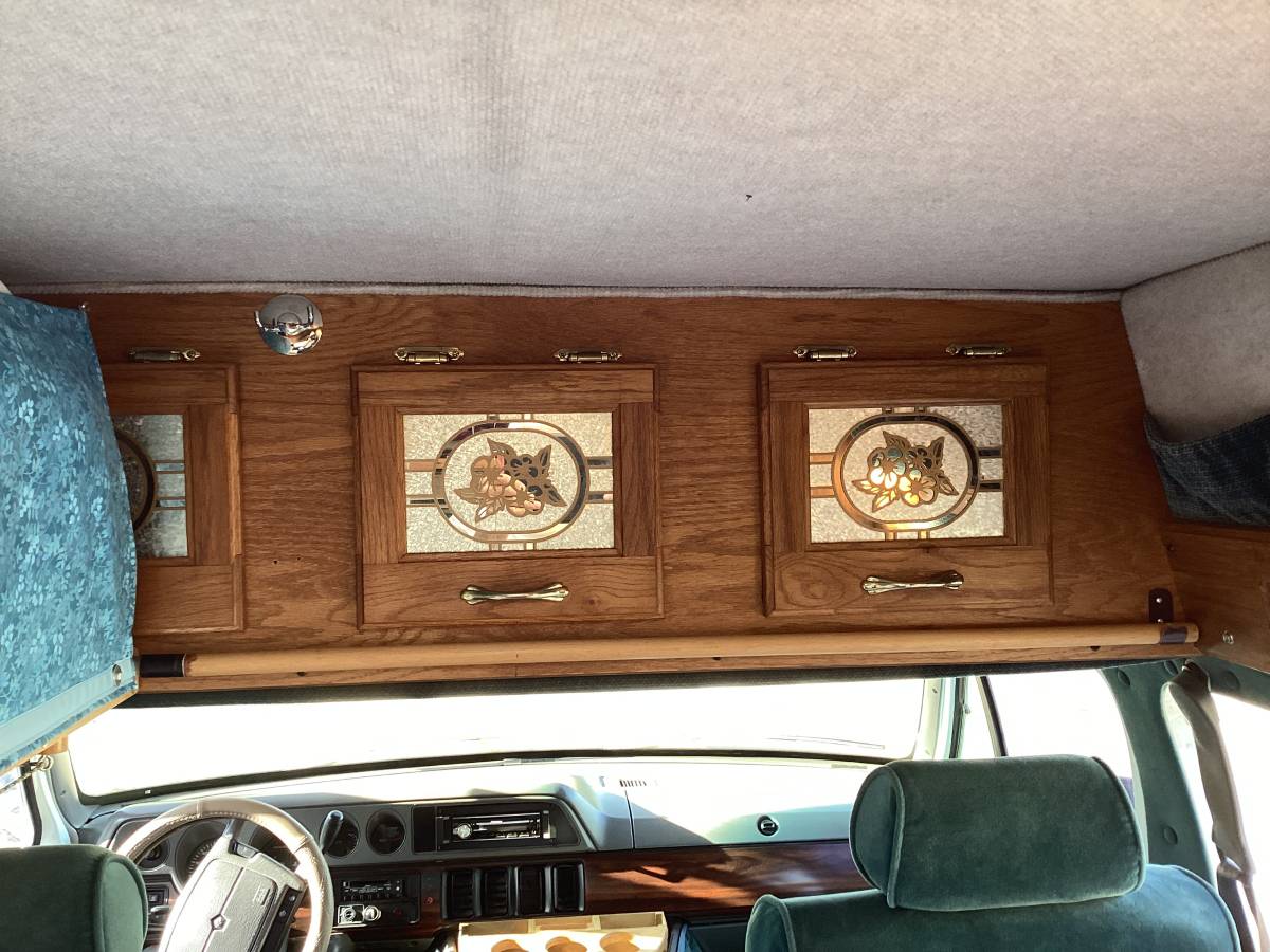 Dodge-Ram-van-2500-1995-8