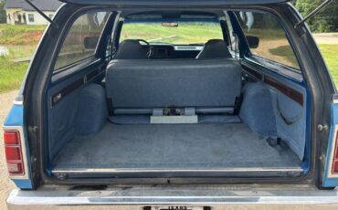 Dodge-Ramcharger-1986-SUV-4