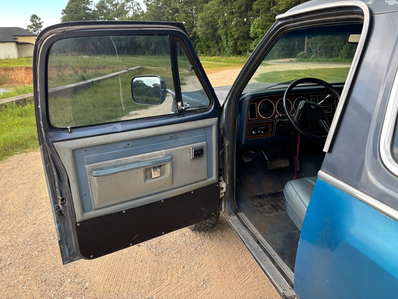 Dodge-Ramcharger-1986-SUV-5