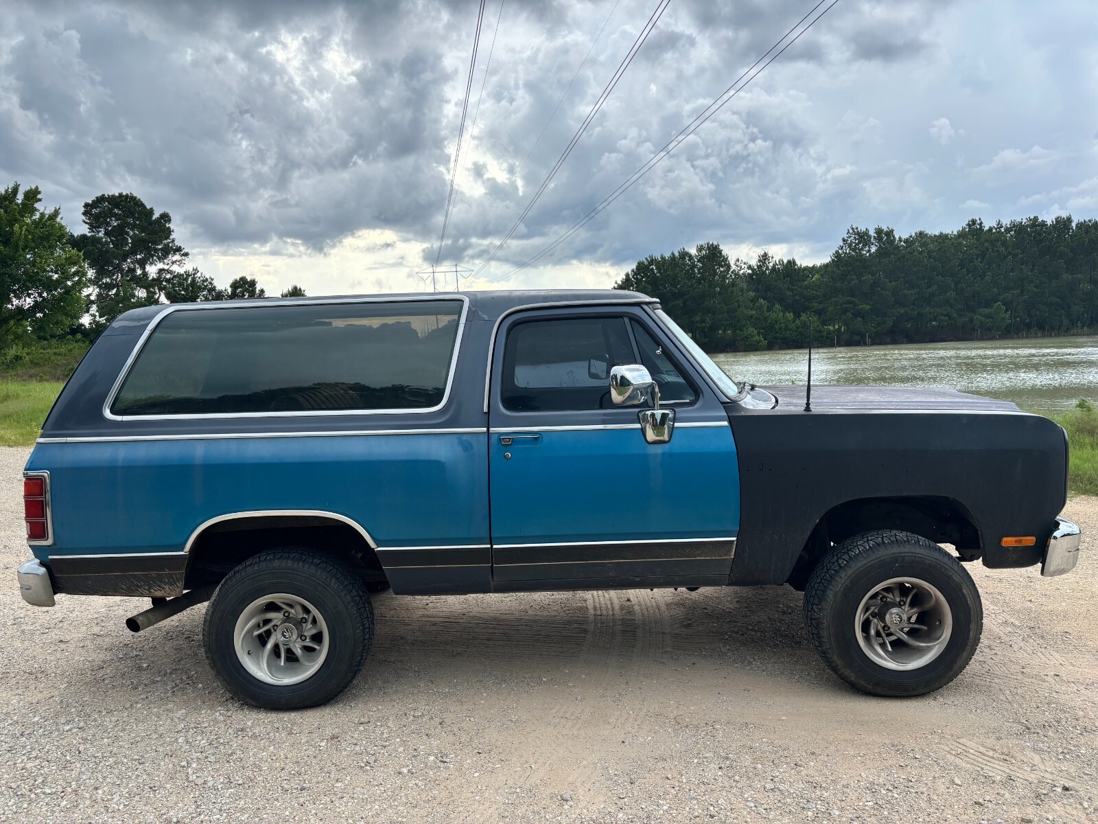 Dodge Ramcharger 1986 SUV