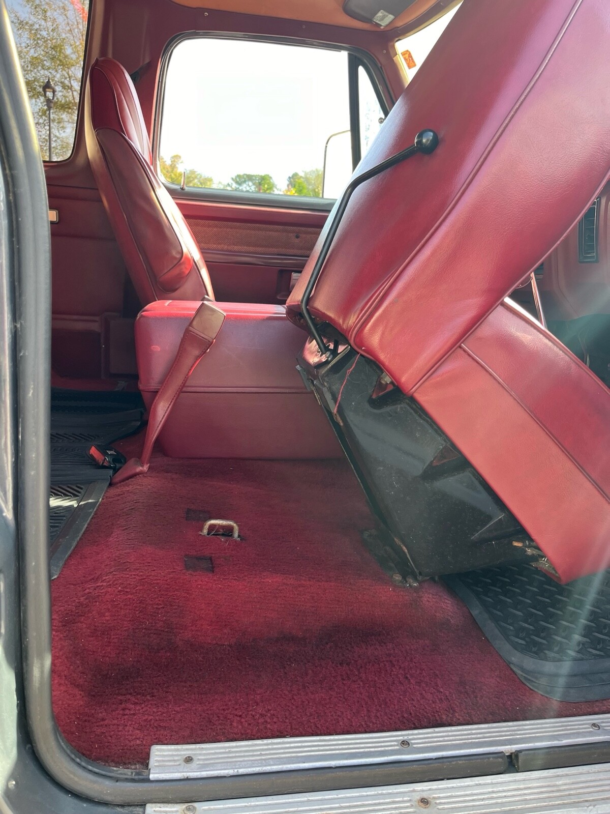 Dodge-Ramcharger-1987-16