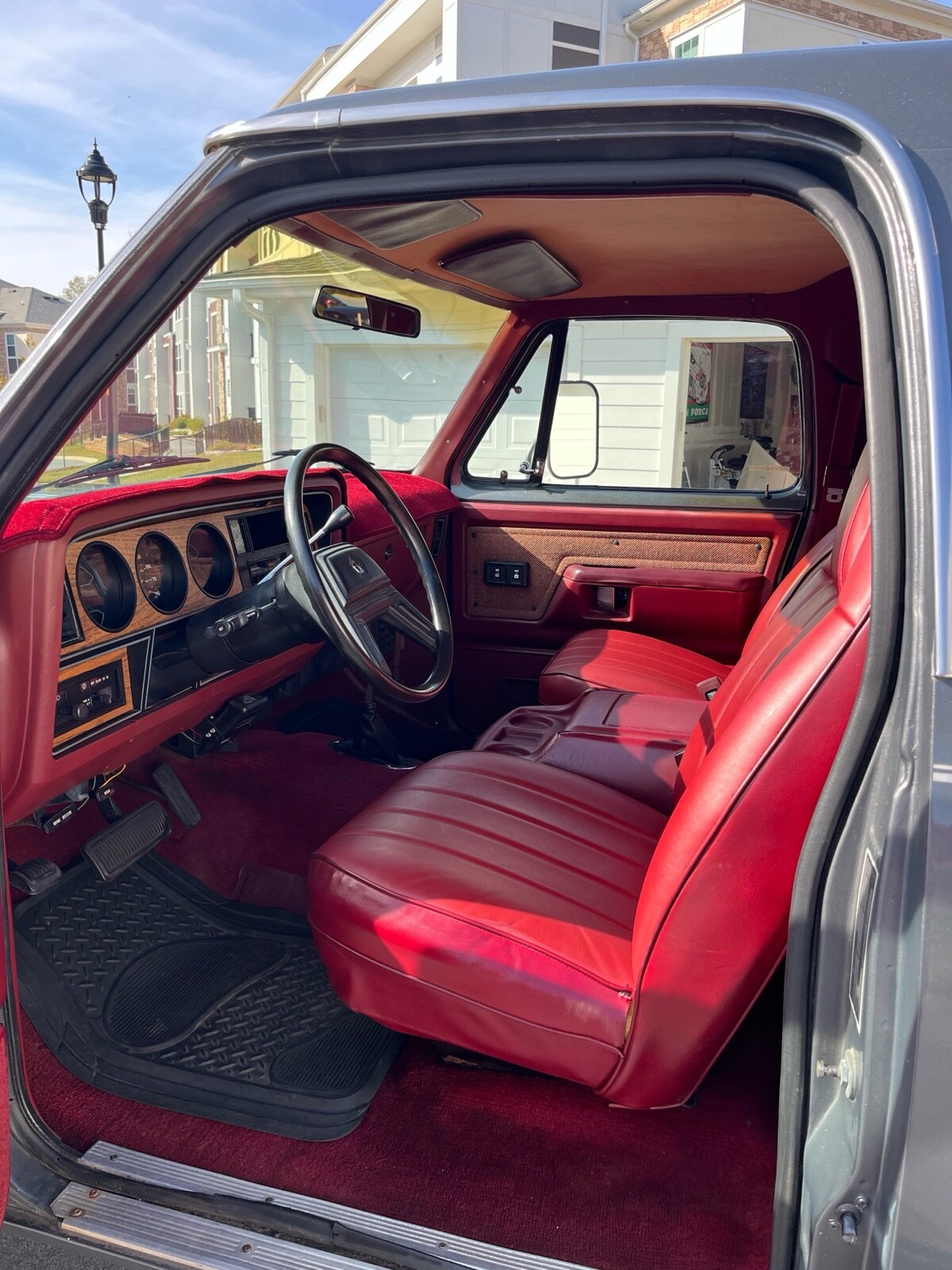 Dodge-Ramcharger-1987-20