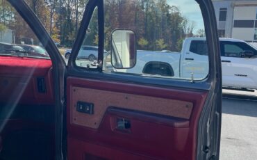 Dodge-Ramcharger-1987-21