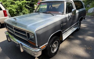 Dodge-Ramcharger-1987-SUV-11