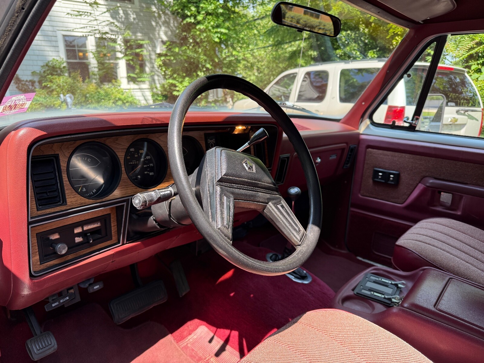 Dodge-Ramcharger-1987-SUV-19