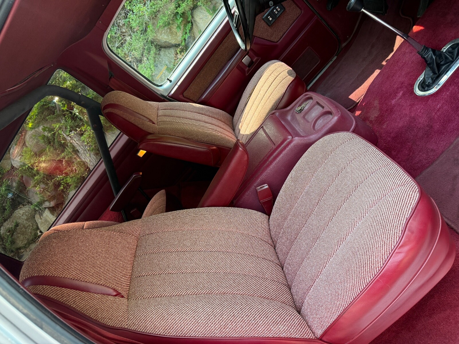 Dodge-Ramcharger-1987-SUV-28