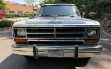 Dodge-Ramcharger-1987-SUV-3