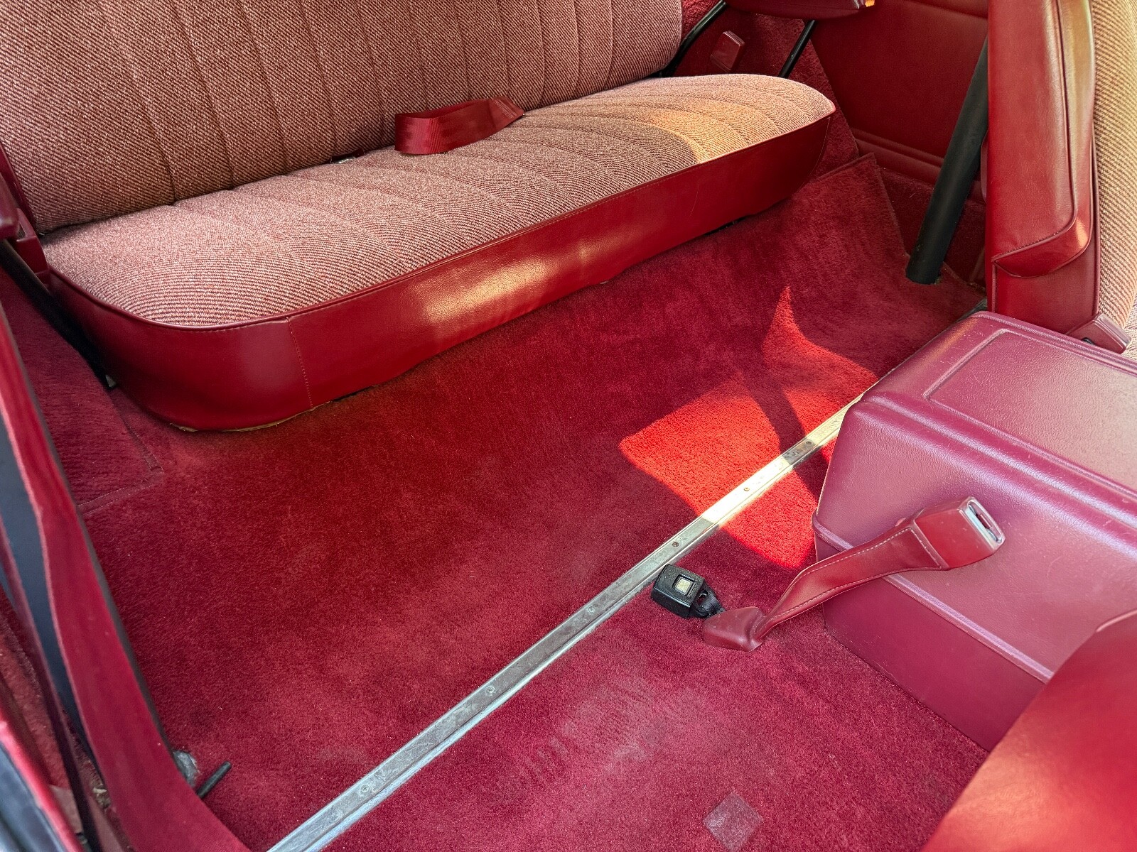 Dodge-Ramcharger-1987-SUV-33