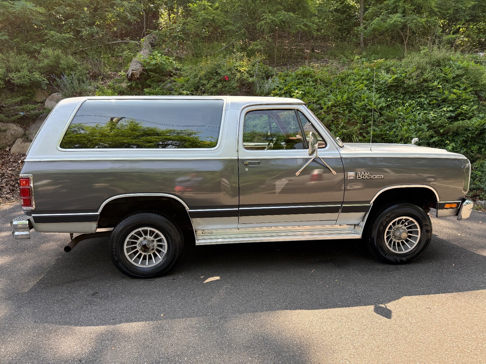 Dodge-Ramcharger-1987-SUV-5