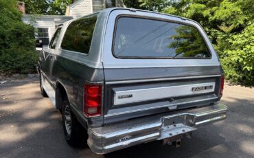 Dodge-Ramcharger-1987-SUV-8