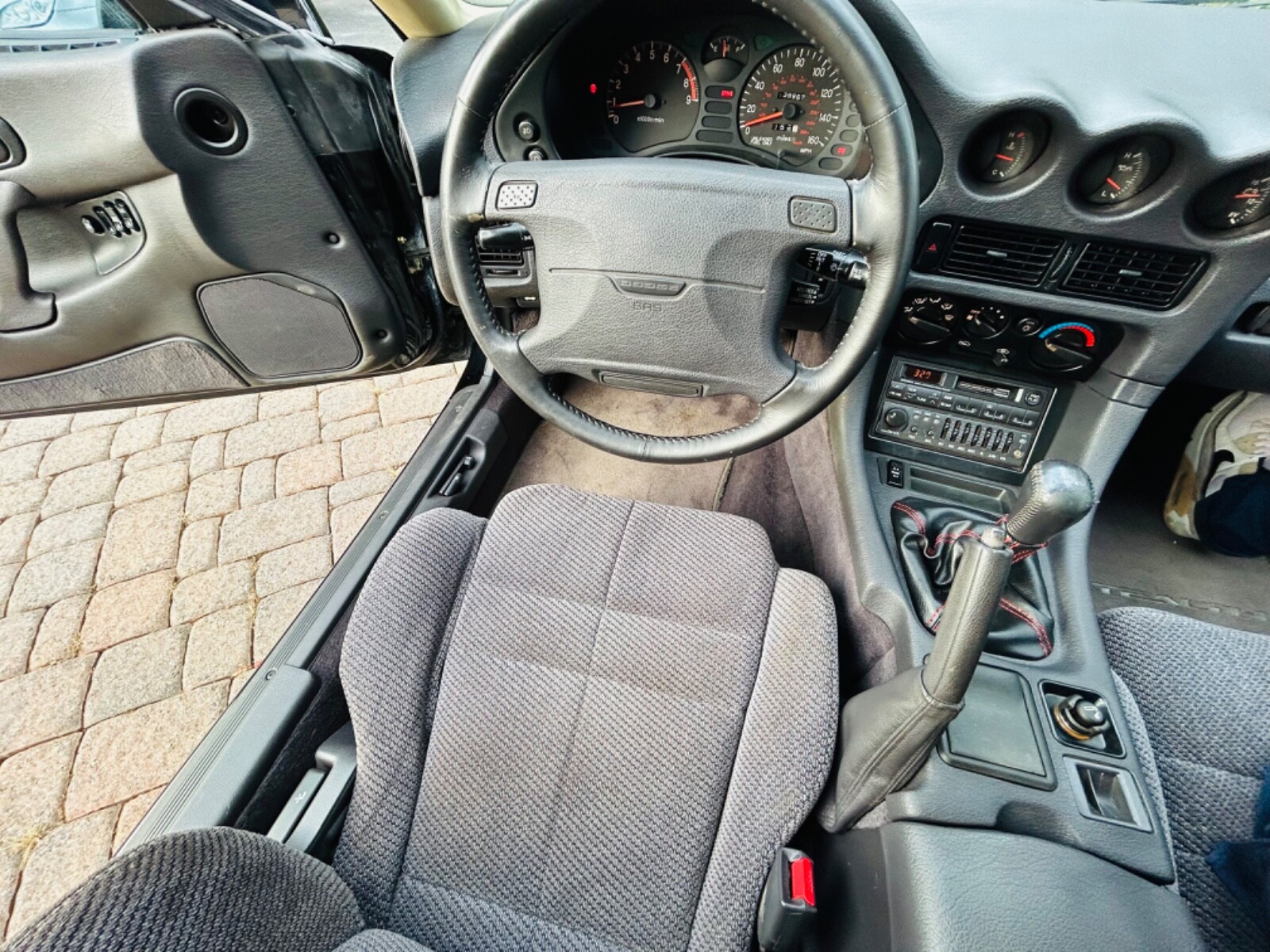 Dodge-Stealth-1991-Coupe-31