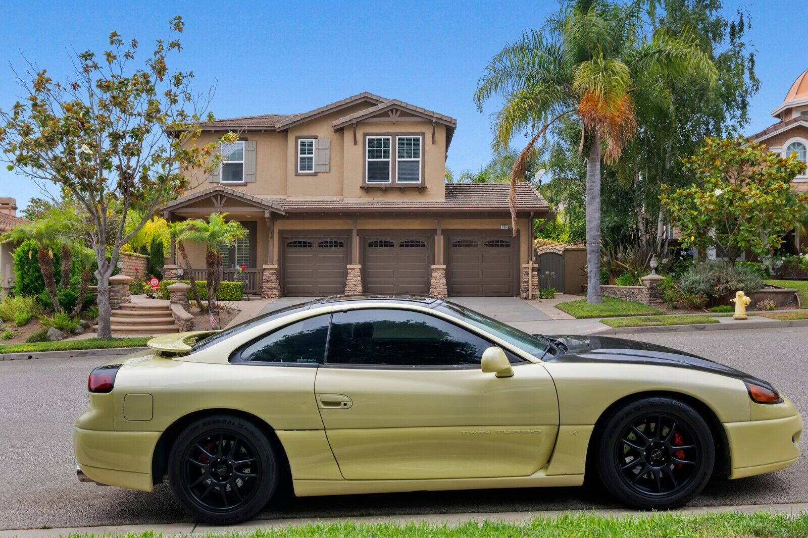 Dodge-Stealth-1995-Hatchback-1