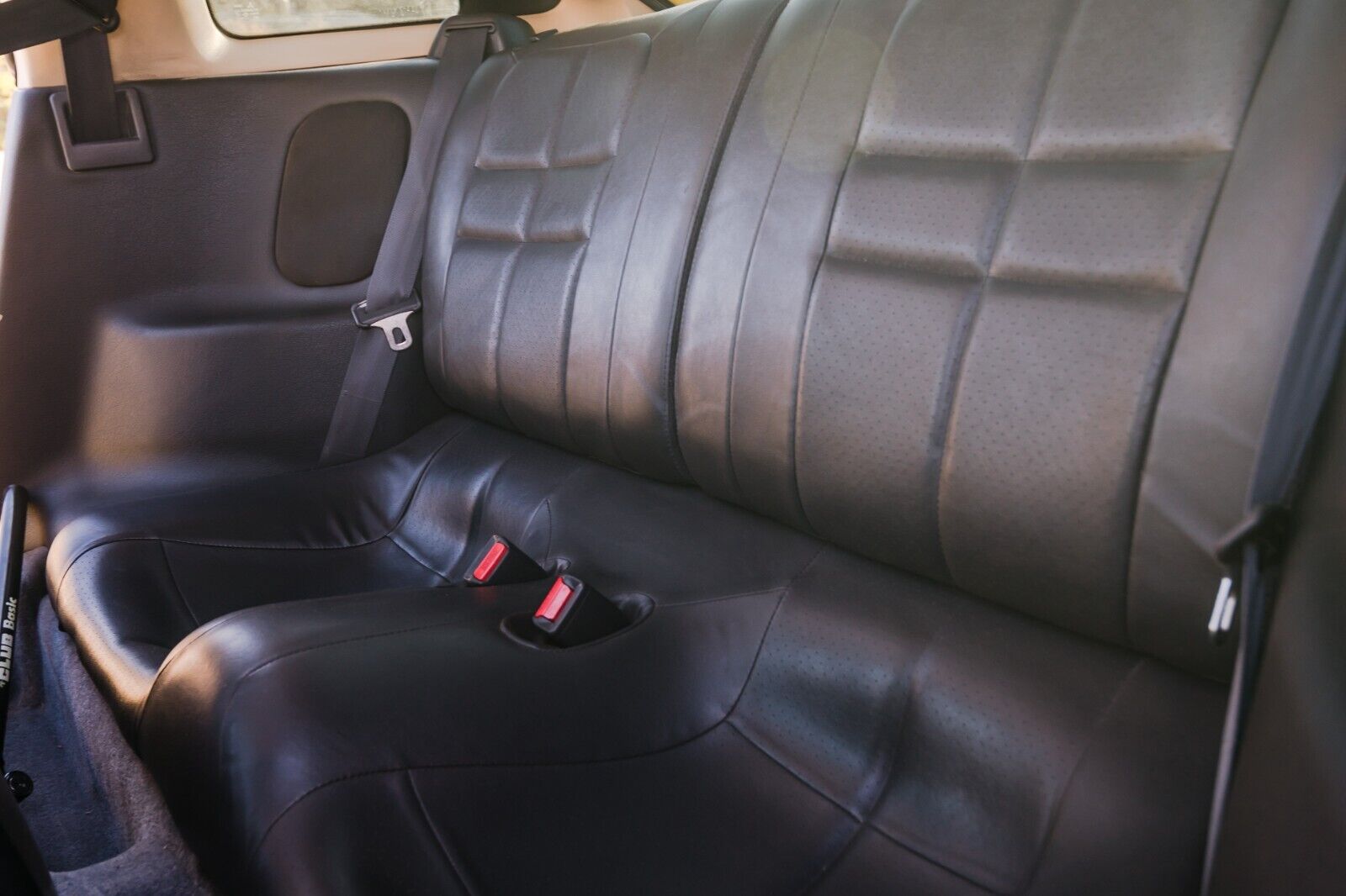 Dodge-Stealth-1995-Hatchback-20
