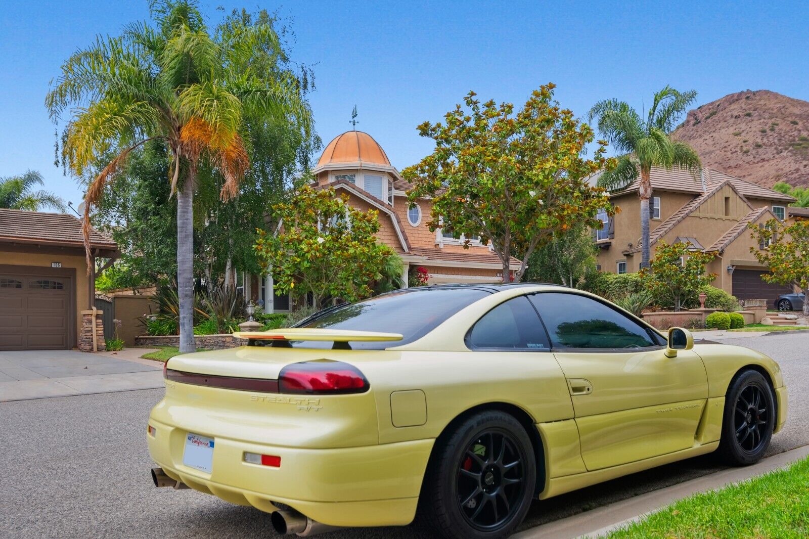 Dodge-Stealth-1995-Hatchback-3