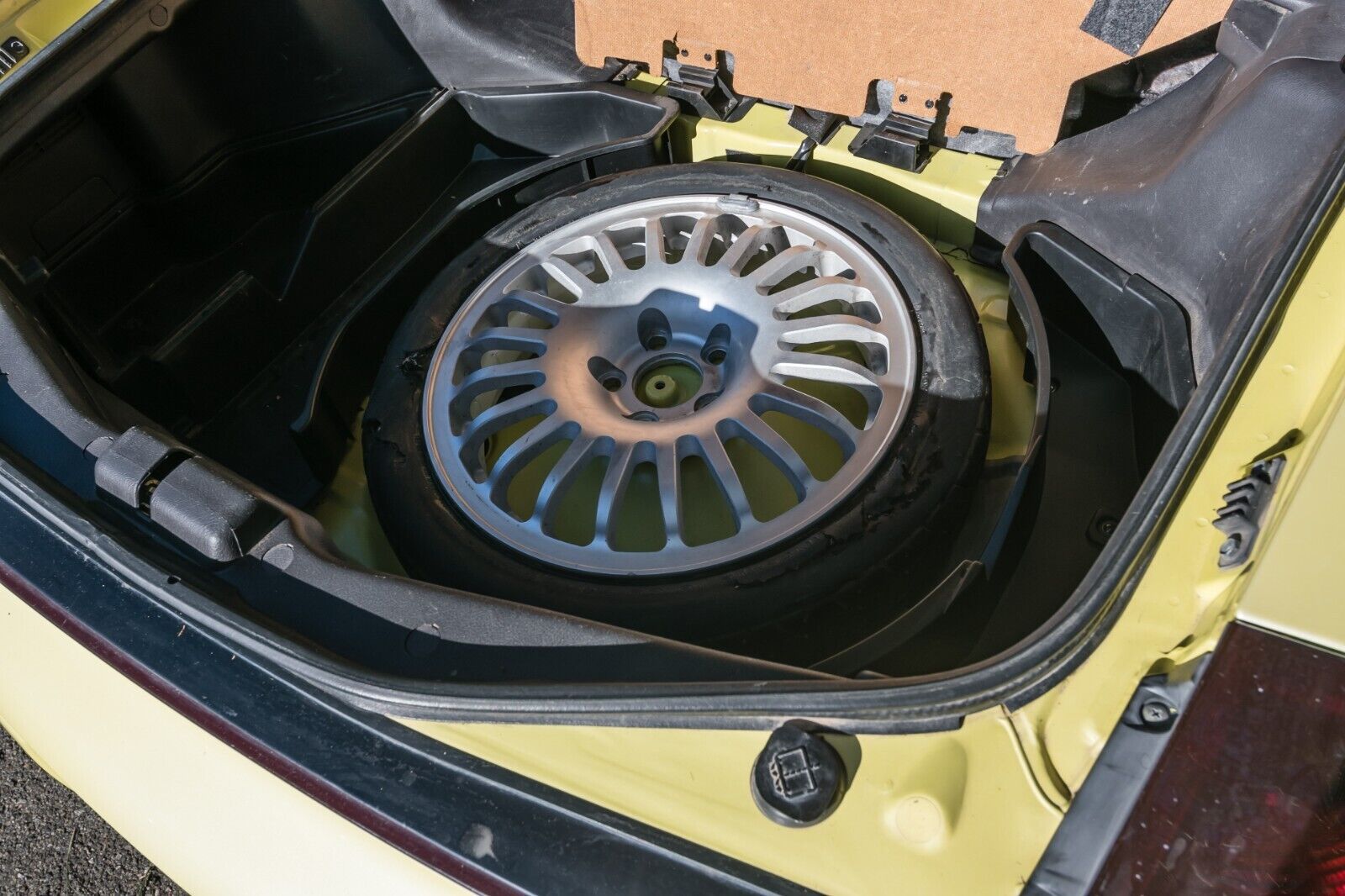 Dodge-Stealth-1995-Hatchback-7