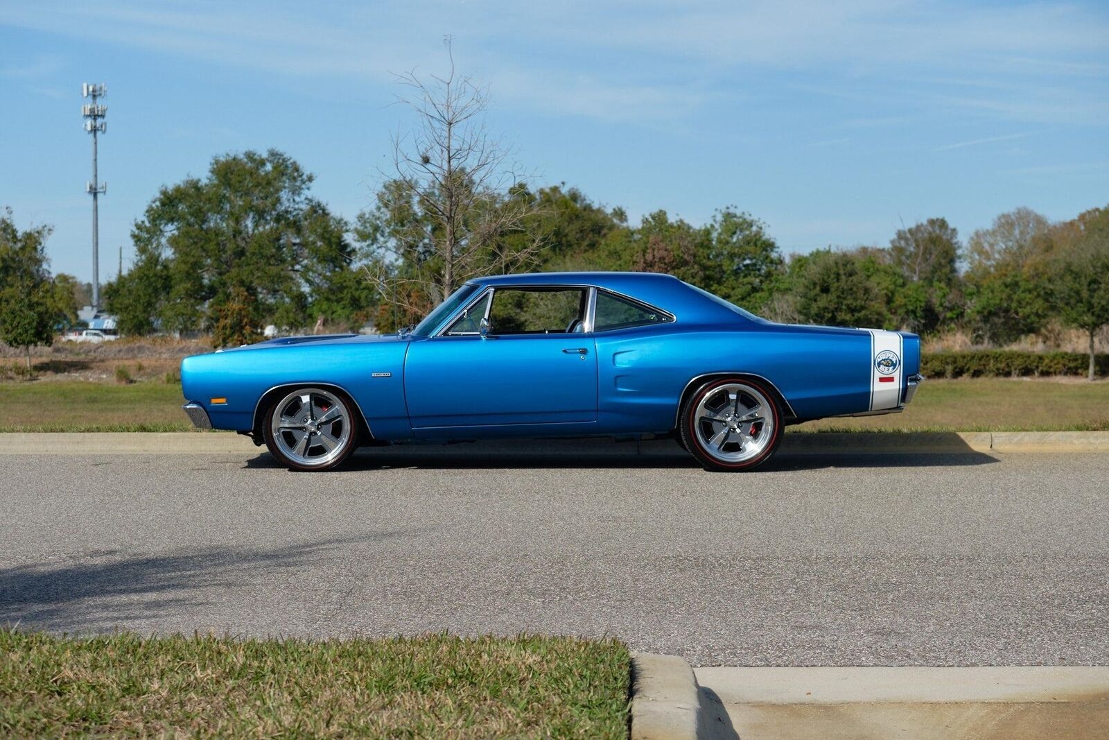 Dodge-Super-Bee-1969-2-Door-1