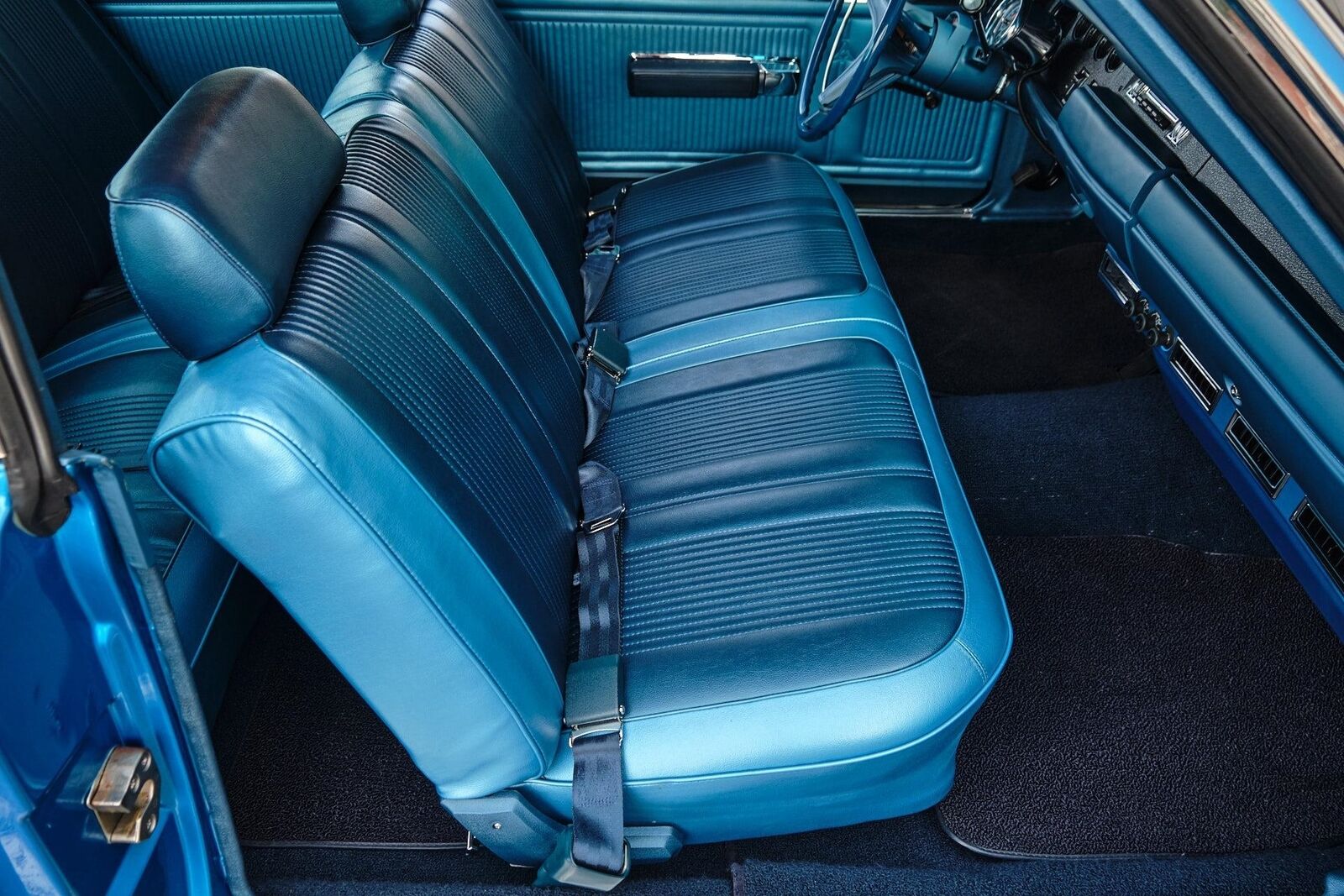 Dodge-Super-Bee-1969-2-Door-15
