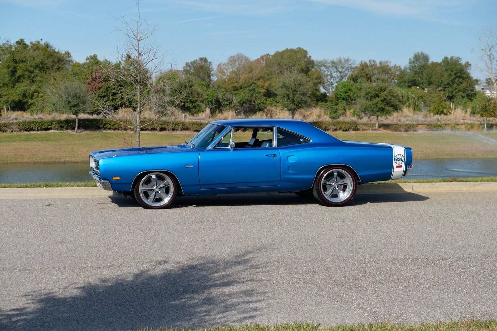 Dodge-Super-Bee-1969-2-Door-23