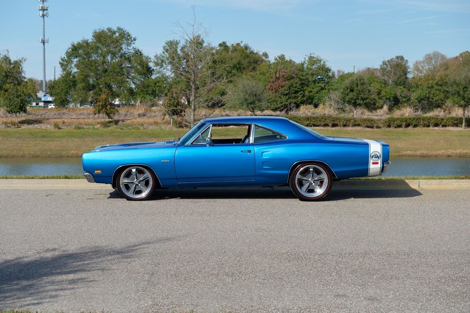 Dodge-Super-Bee-1969-2-Door-24