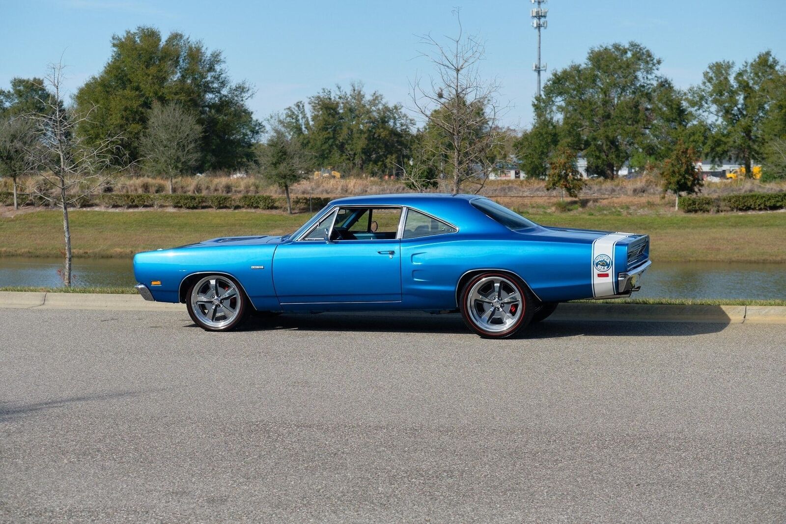 Dodge-Super-Bee-1969-2-Door-25