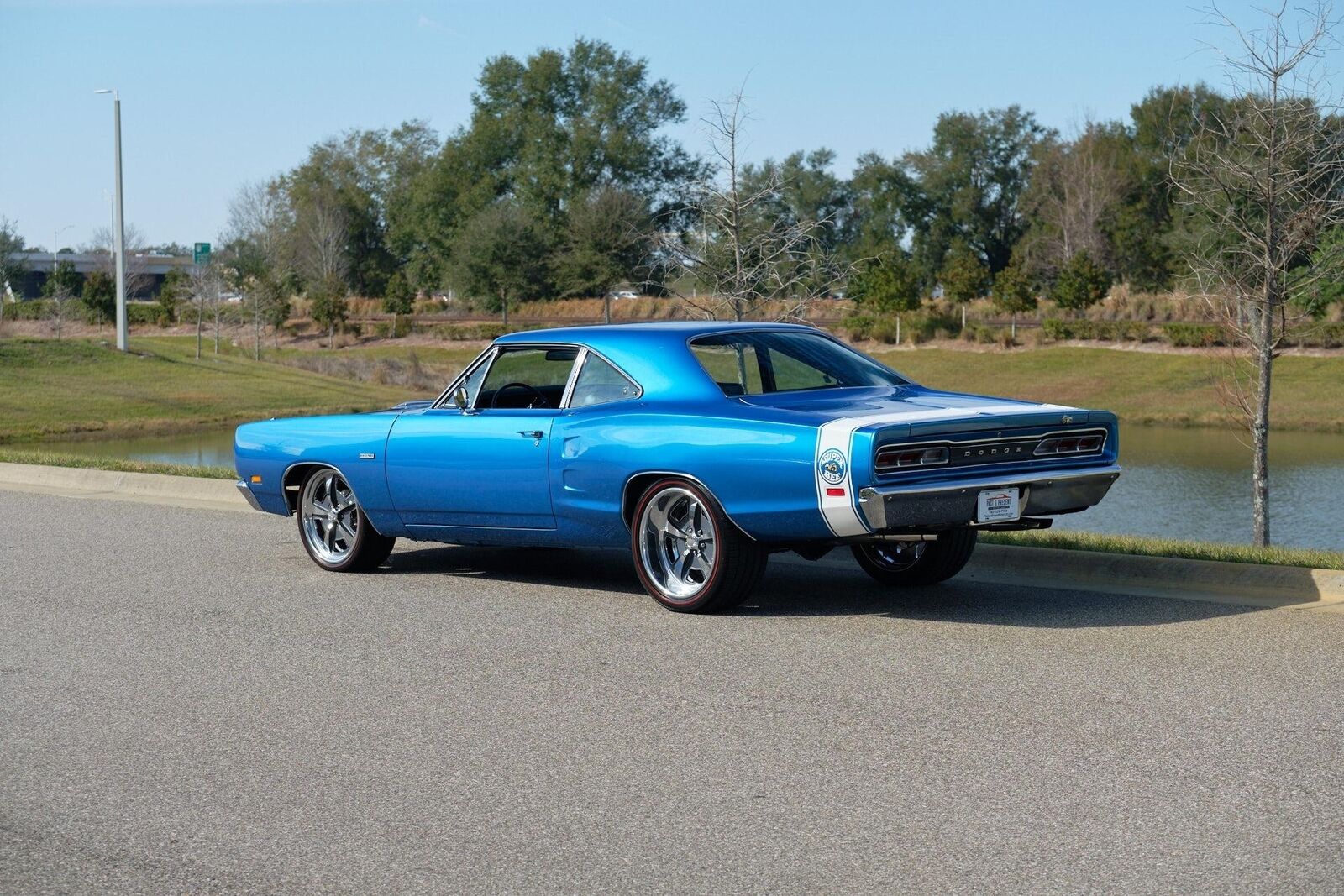 Dodge-Super-Bee-1969-2-Door-3