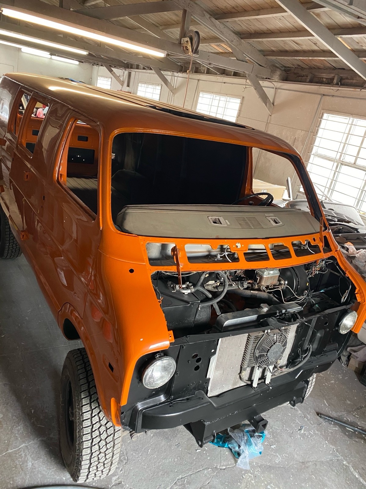 Dodge-Van-1977-11