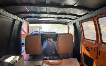 Dodge-Van-1977-17