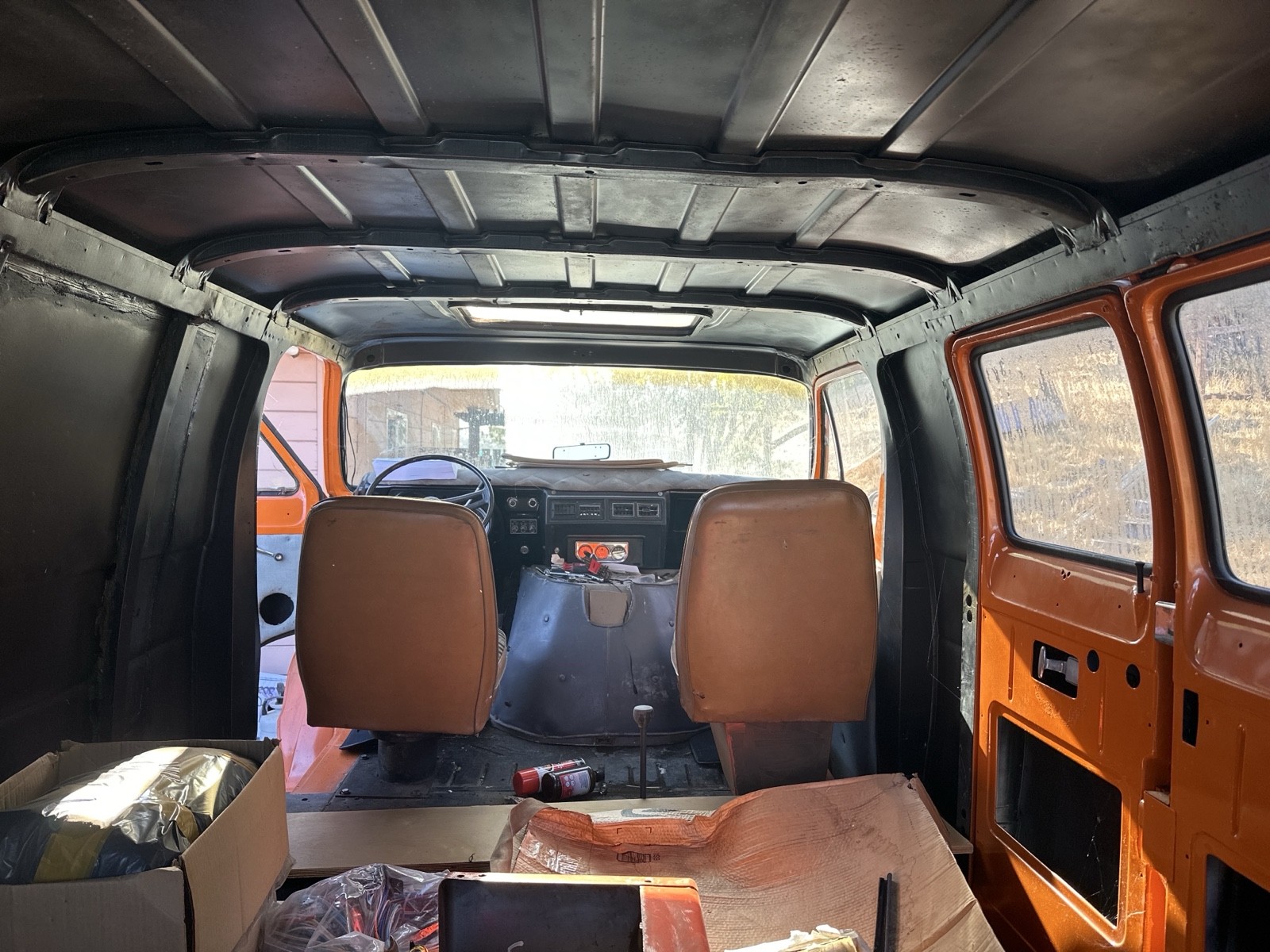 Dodge-Van-1977-17