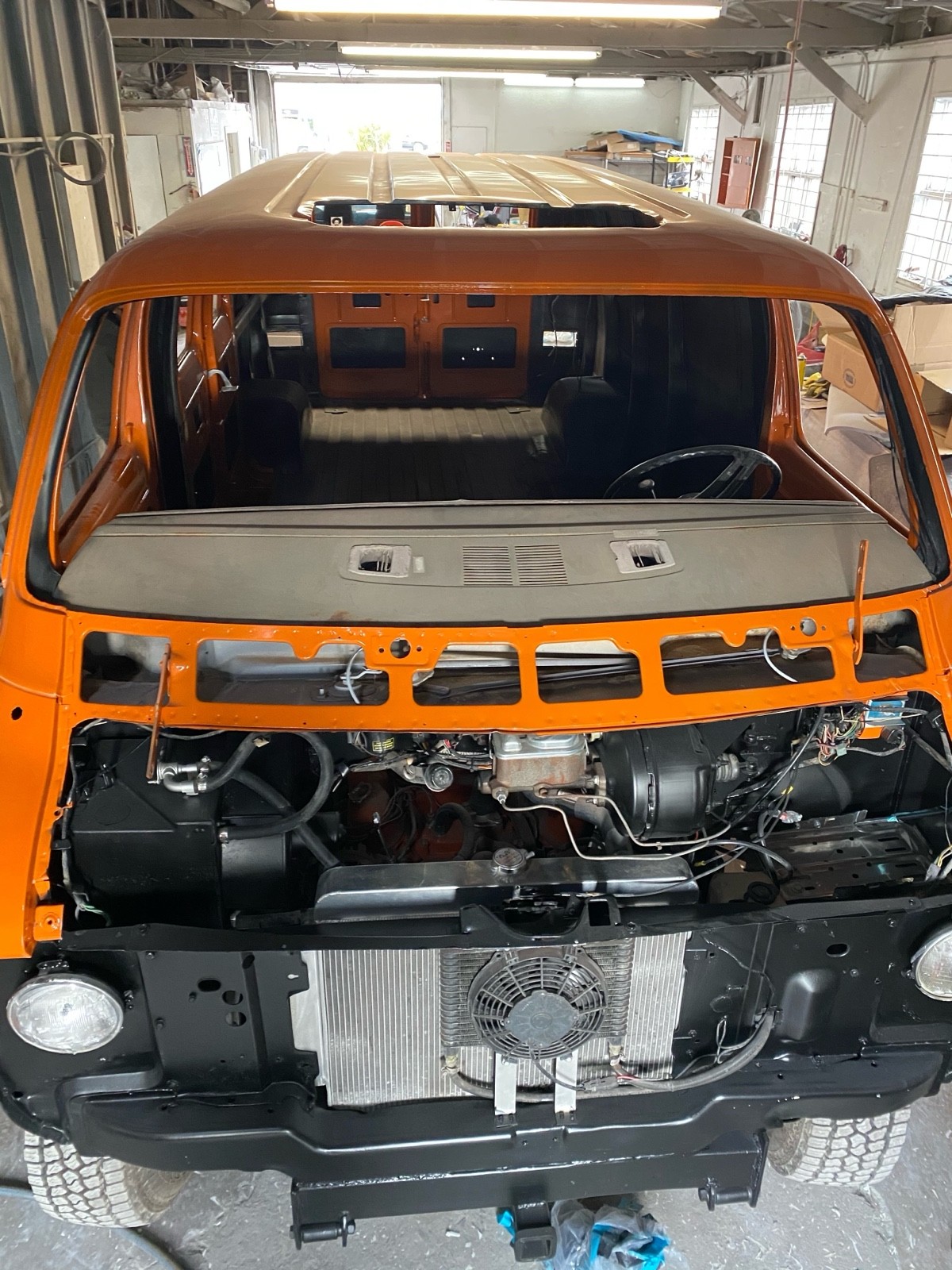 Dodge-Van-1977-20