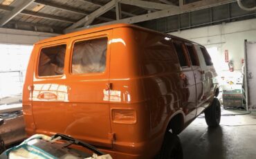 Dodge-Van-1977-8