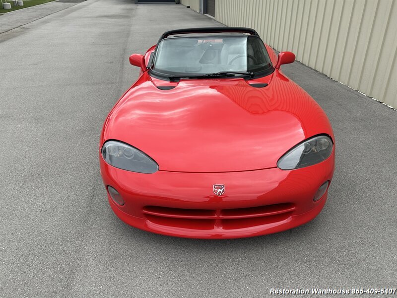 Dodge-Viper-1995-21