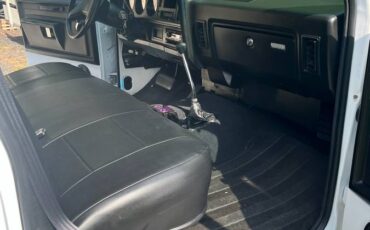 Dodge-W150-1986-white-12