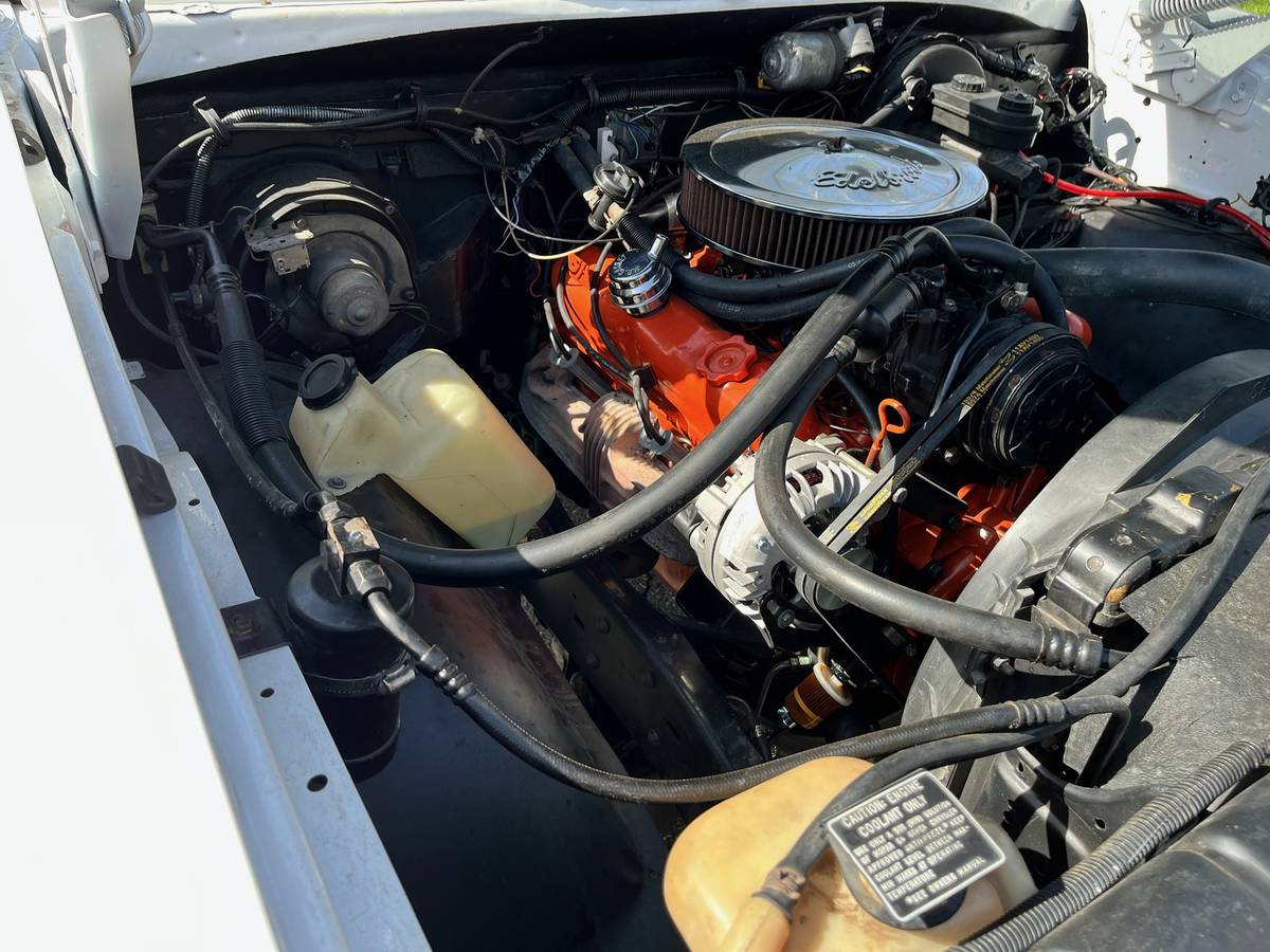 Dodge-W150-1986-white-7