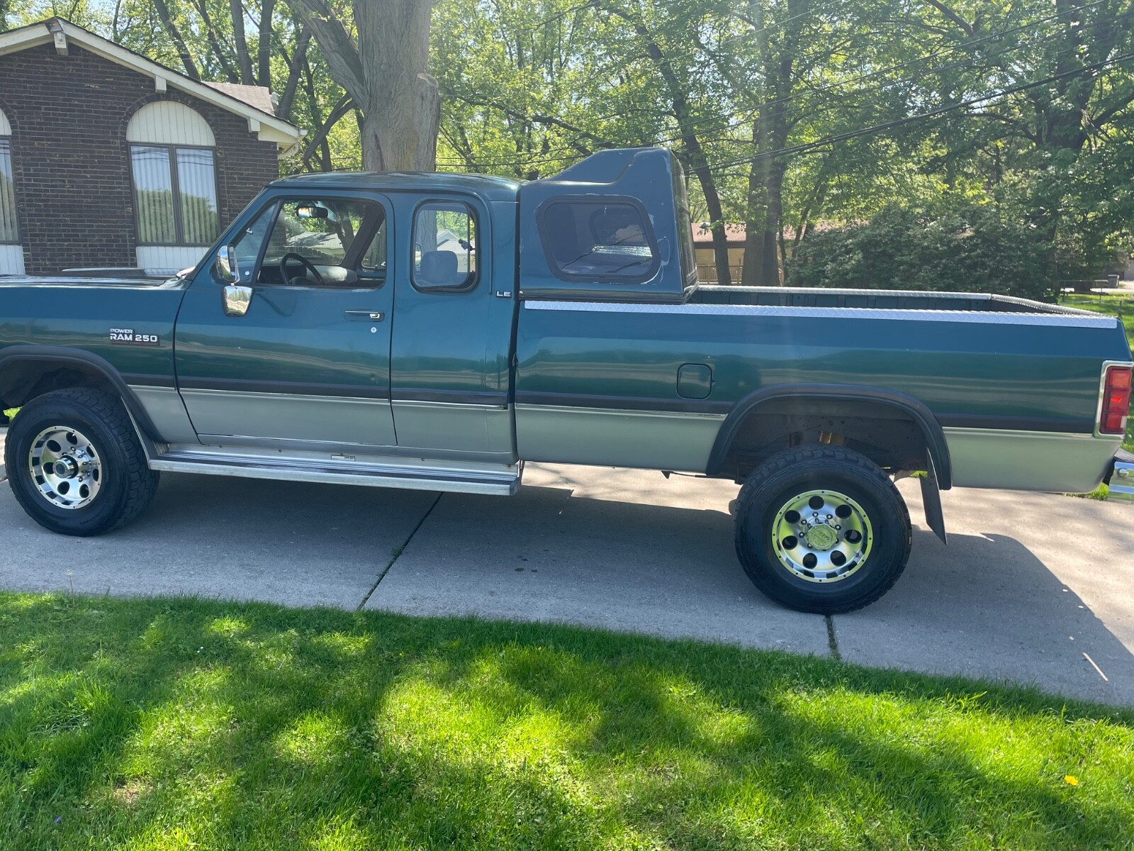 Dodge-W250-1993-Pickup-Truck-1
