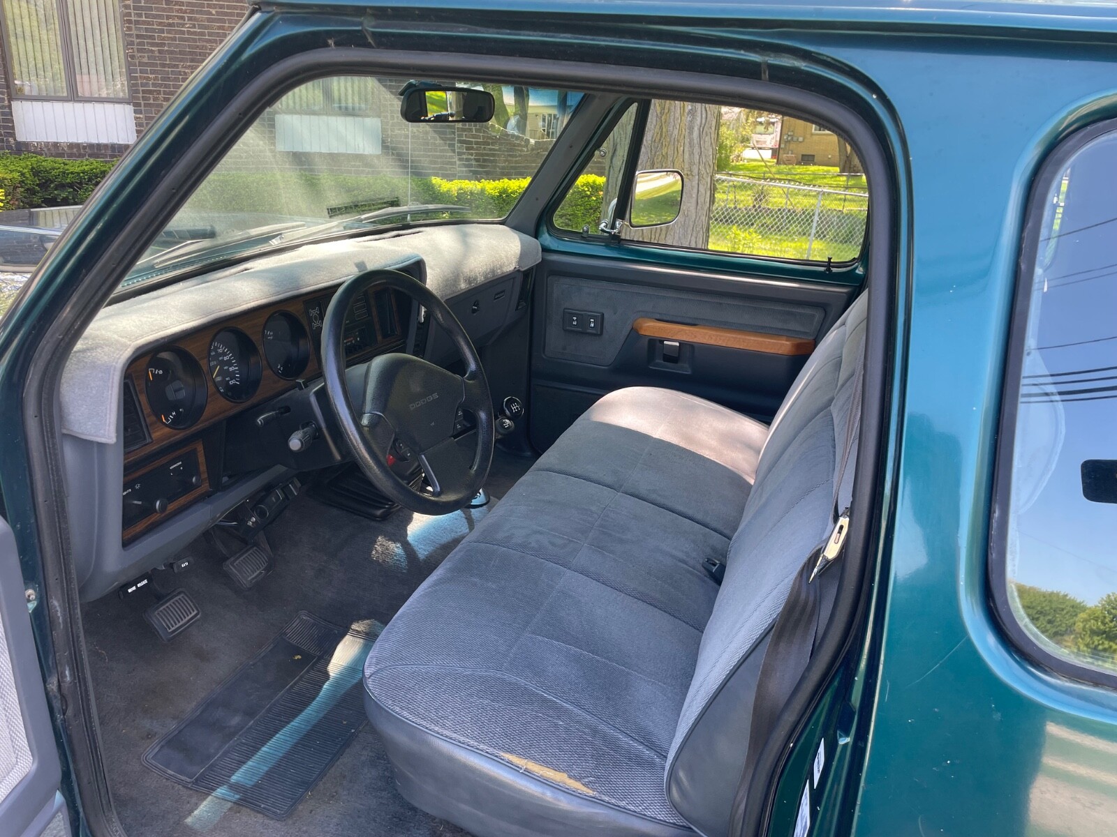 Dodge-W250-1993-Pickup-Truck-10