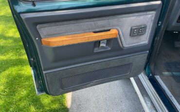 Dodge-W250-1993-Pickup-Truck-11