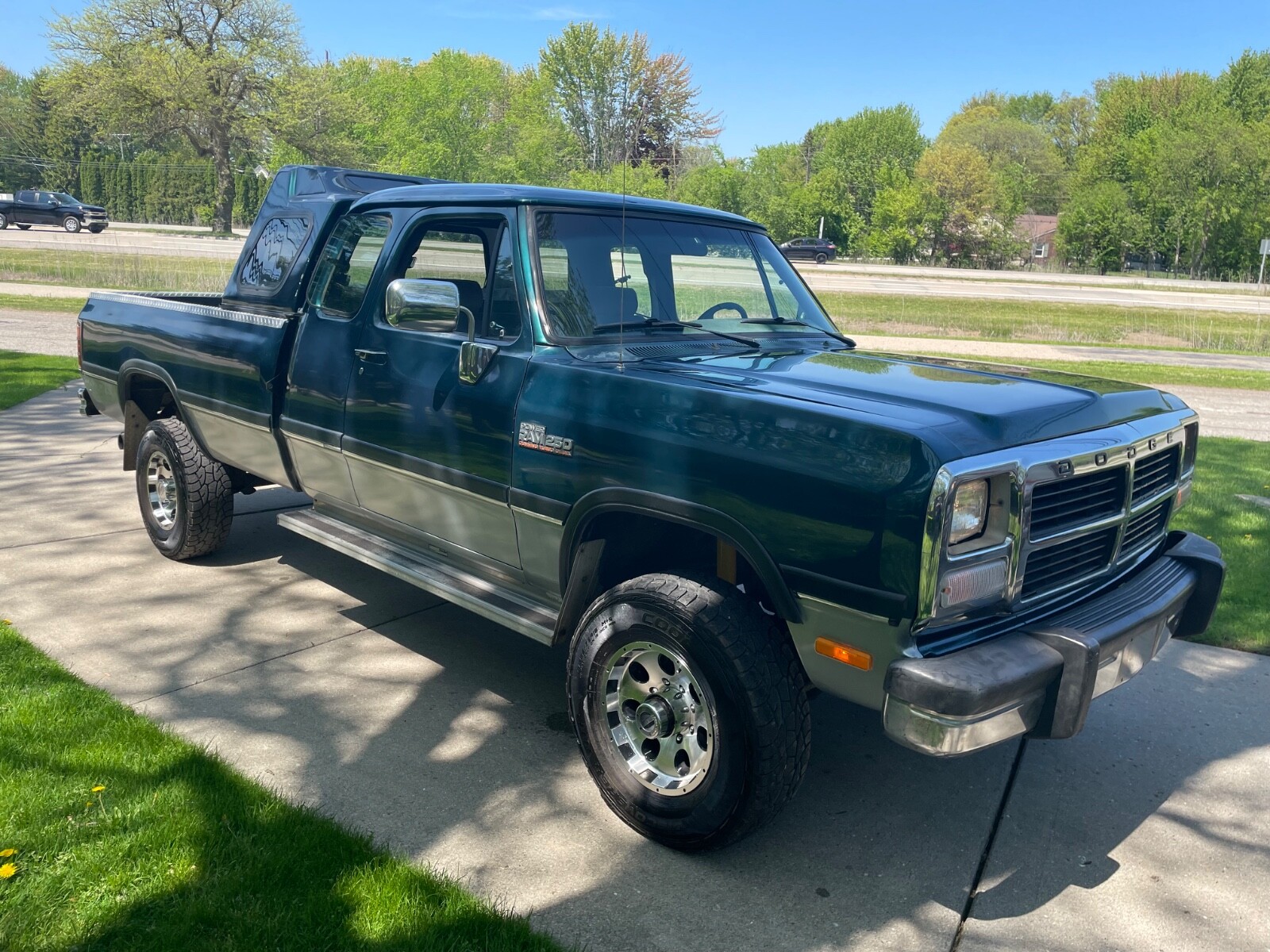 Dodge-W250-1993-Pickup-Truck-5