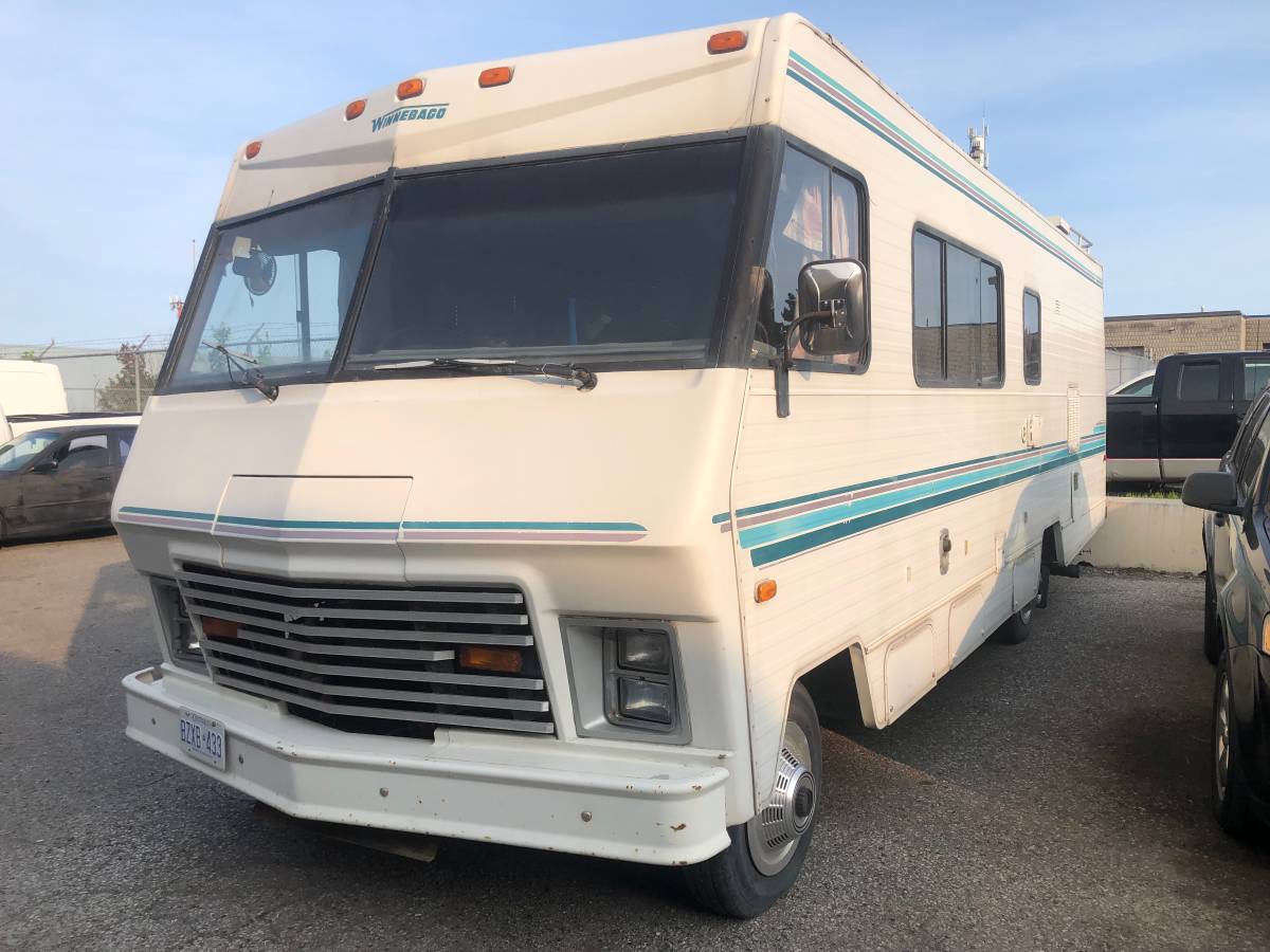 Dodge-Winnebego-1981-2
