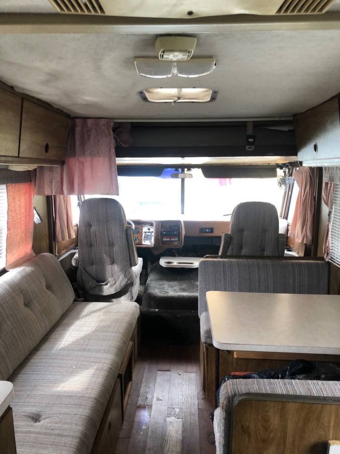 Dodge-Winnebego-1981-3