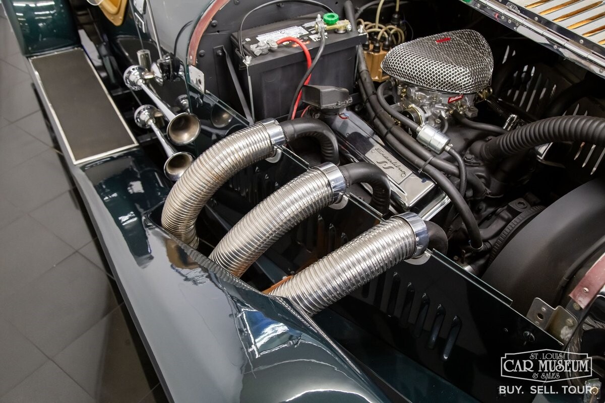 Excalibur-SSK-1966-Roadster-32