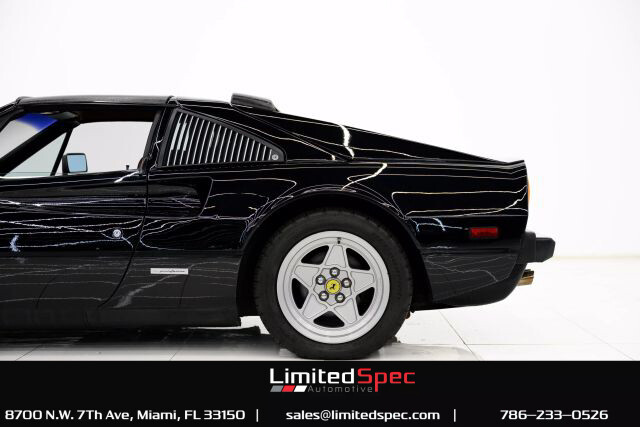 Ferarri-308-1985-Coupe-17