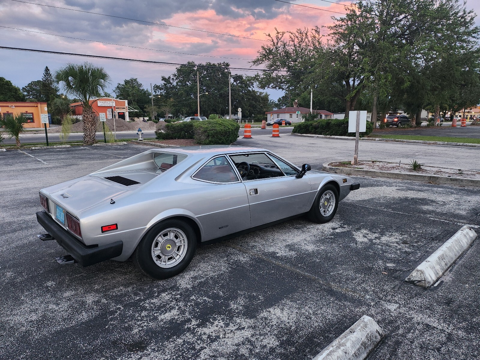 Ferrari-308-1975-3
