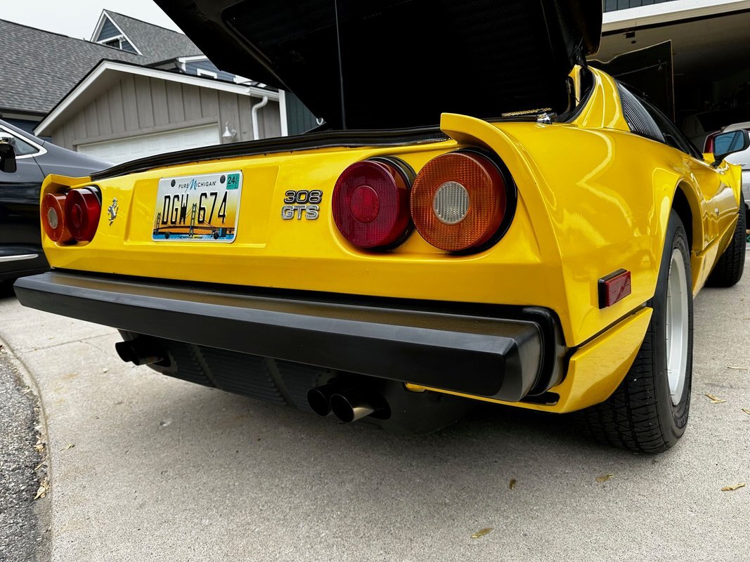 Ferrari-308-1978-15