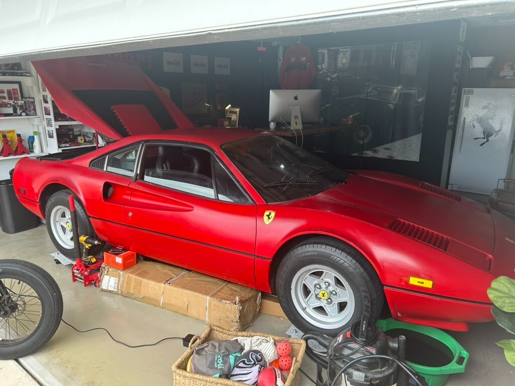 Ferrari-308-1979-Coupe-2