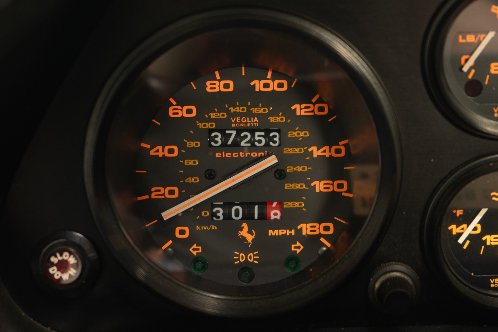 Ferrari-328-1988-2D-Coupe-20