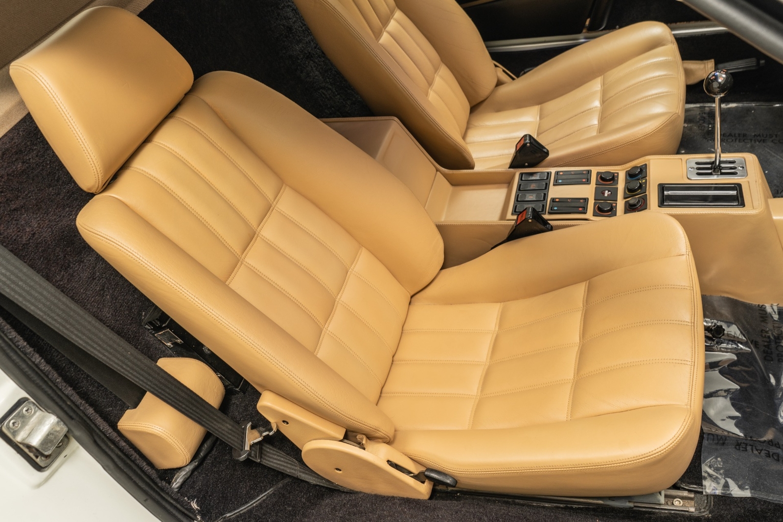 Ferrari-328-1988-2D-Coupe-24